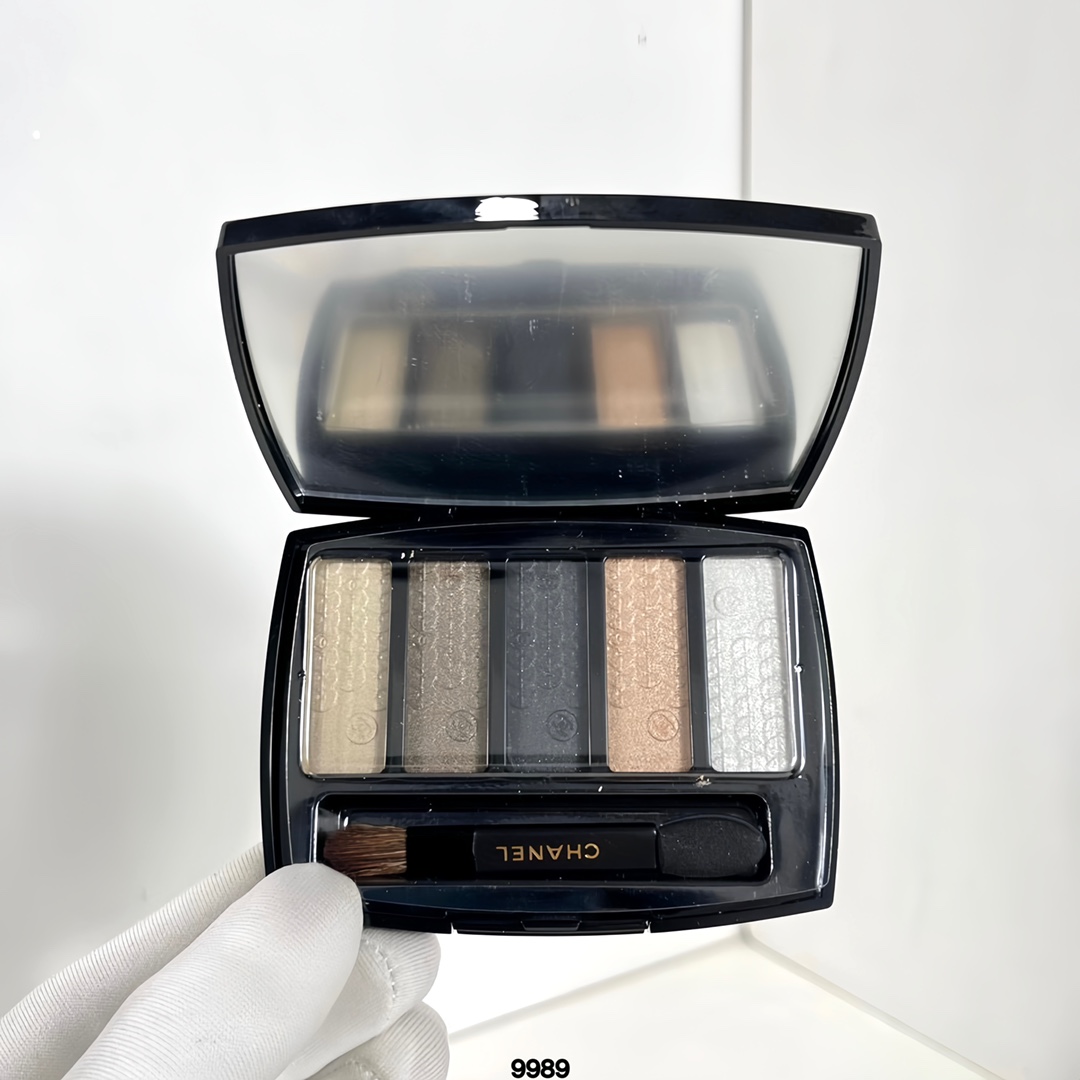 Chanel Christmas Limited Five-Color Eyeshadow Palette